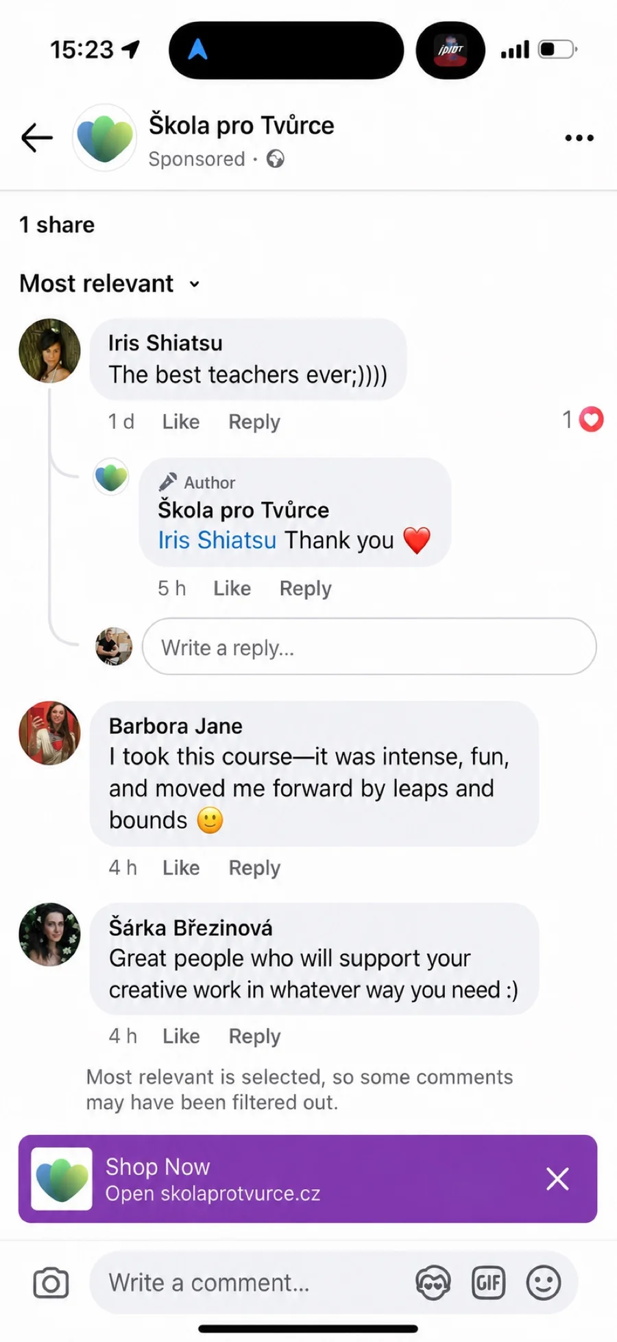 Comments under a Škola pro Tvůrce ad: course graduates recommend the course and praise the instructors
